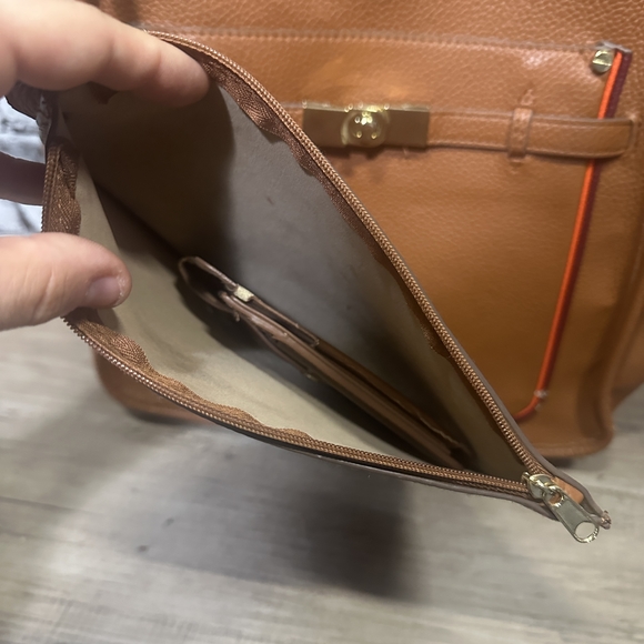 EUC Target Brown Faux Leather Shoulder Bag Attached Pouch Luggage Tag Included - Picture 6 of 12